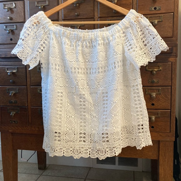 Sunday in Brooklyn Anthropologie Off Shoulder Top S -NWT - Picture 2 of 3